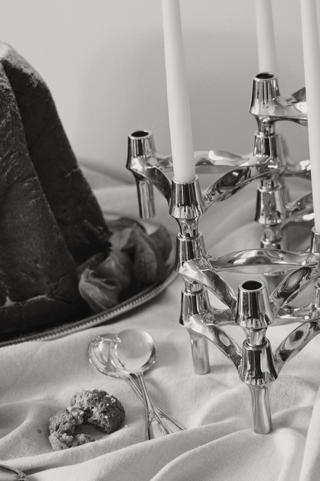 stoff nagel christmas table with bmf candle holders