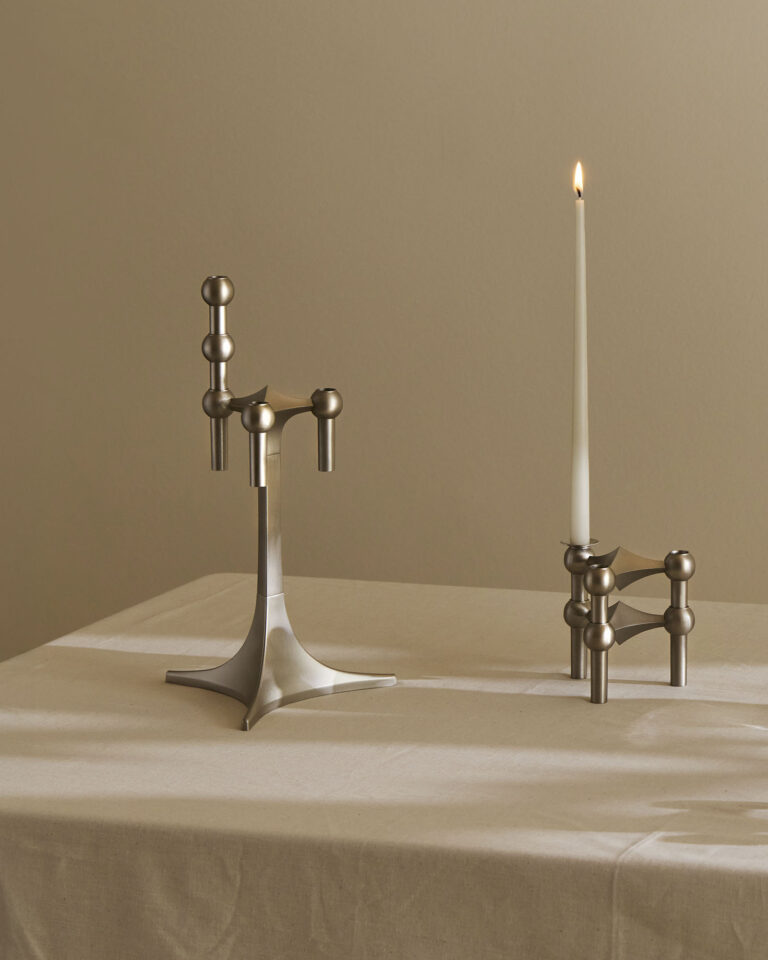 brushed chrome stand_01