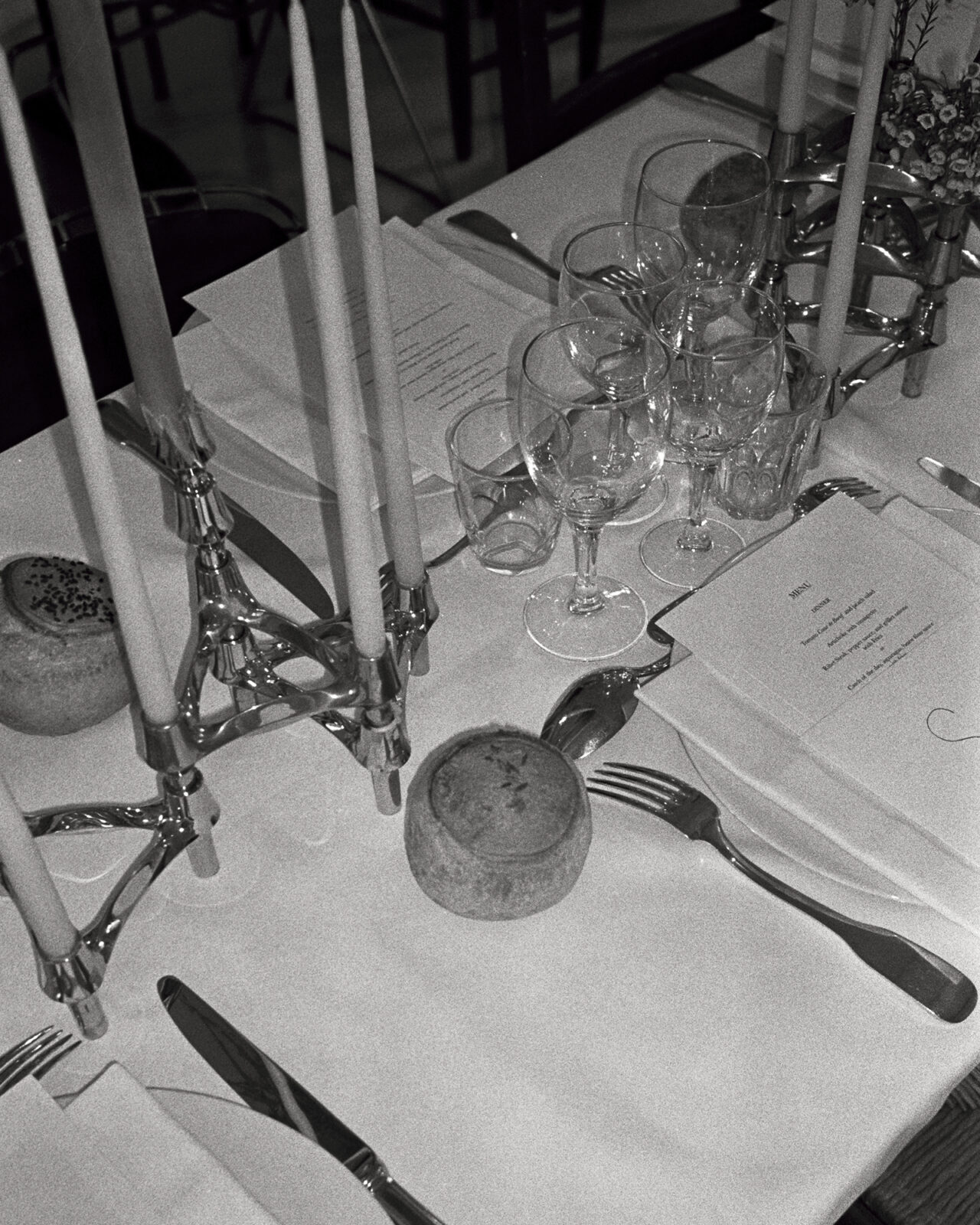 Laszlo Badet wedding table with the stoff nagel candle holders
