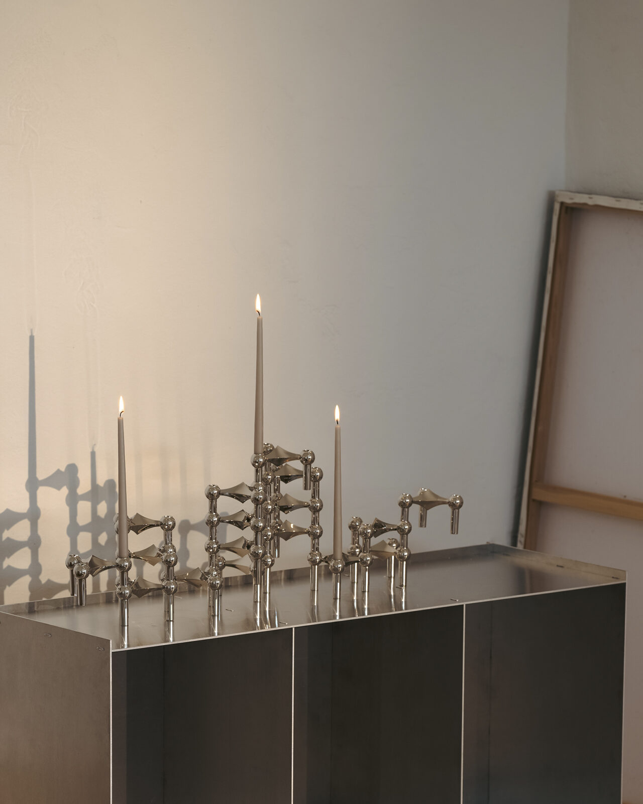 okemhome for stoff nagel - a sculpture of nagel candle holders