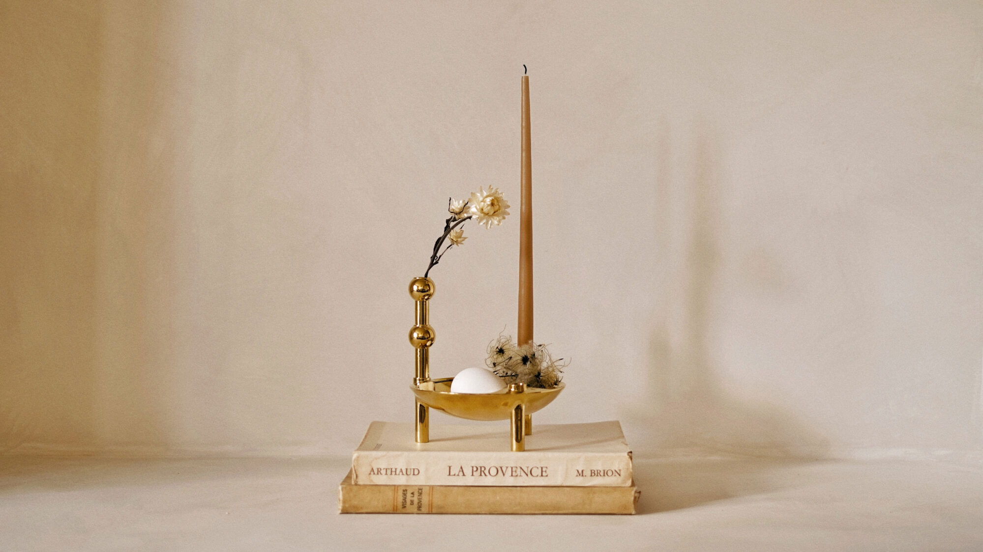 easter decorations with the stoff nagel collections.