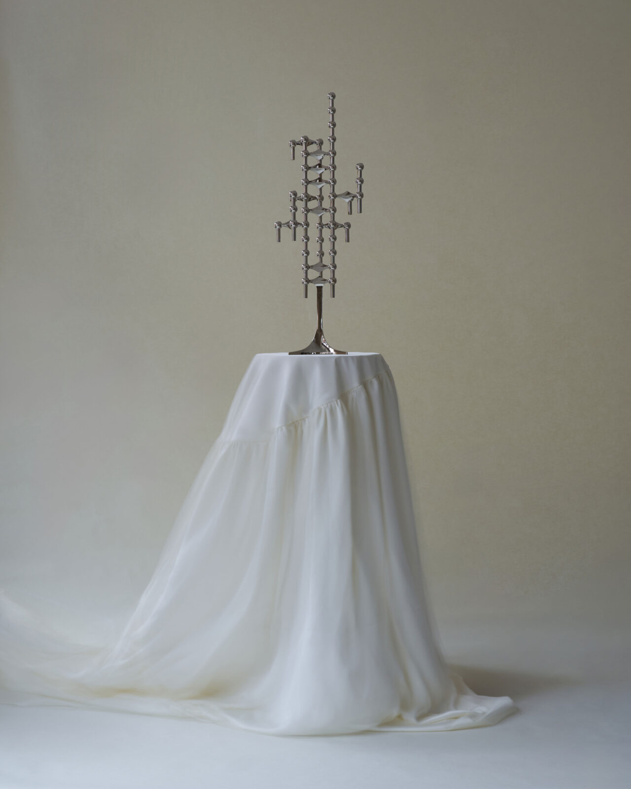 stoff nagel wedding table styling