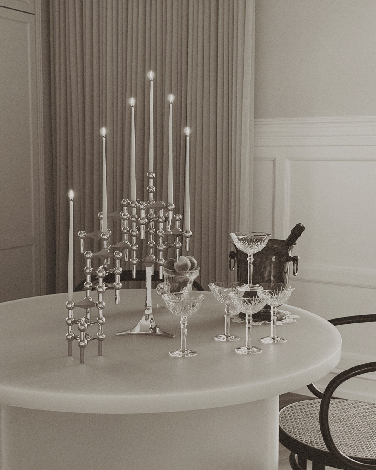 stoff nagel for a new year's eve tablescape